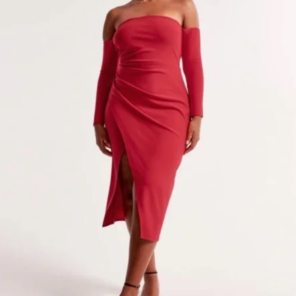 NWT: Abercrombie & Fitch Off-the-Shoulder Ruched Midi Dress